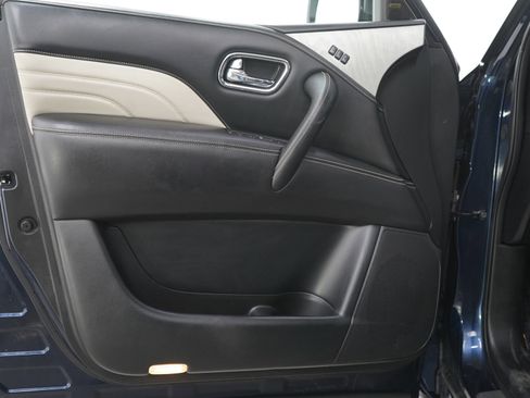 Used 2019 INFINITI QX80 Limited AWD/4WD image 22