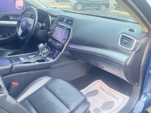 Used 2016 Nissan Maxima 3.5 SV image 14