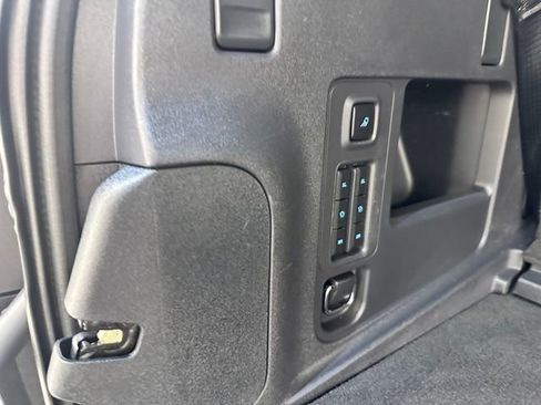 Used 2025 Ford Expedition Active image 18