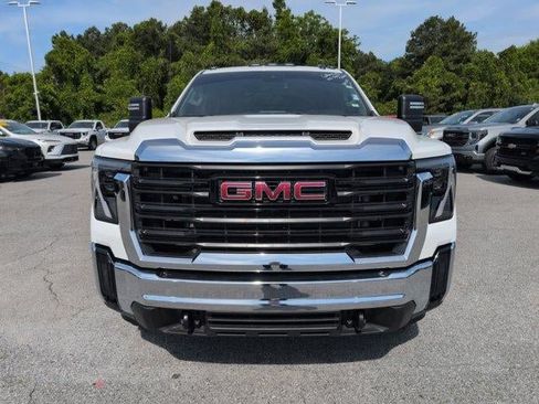New 2026 GMC Sierra 3500 Pro w/ Convenience Package AWD/4WD image 3