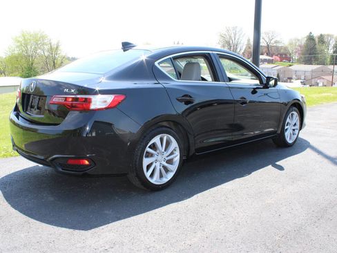 Used 2017 Acura ILX image 3