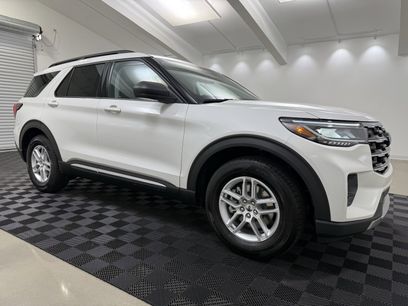 New 2025 Ford Explorer Active w/ Active Comfort Package