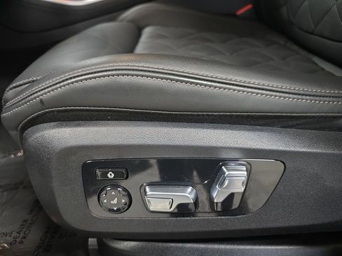 Used 2024 BMW X5 sDrive40i w/ M Sport Package RWD image 28