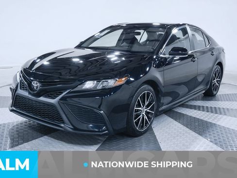 Used 2023 Toyota Camry SE FWD image 2