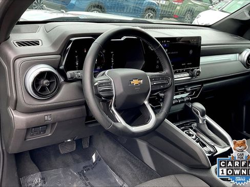 Used 2023 Chevrolet Colorado LT w/ LT Convenience Package II AWD/4WD image 18