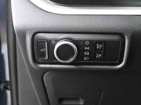 Used 2024 Ford Explorer XLT AWD/4WD image 24