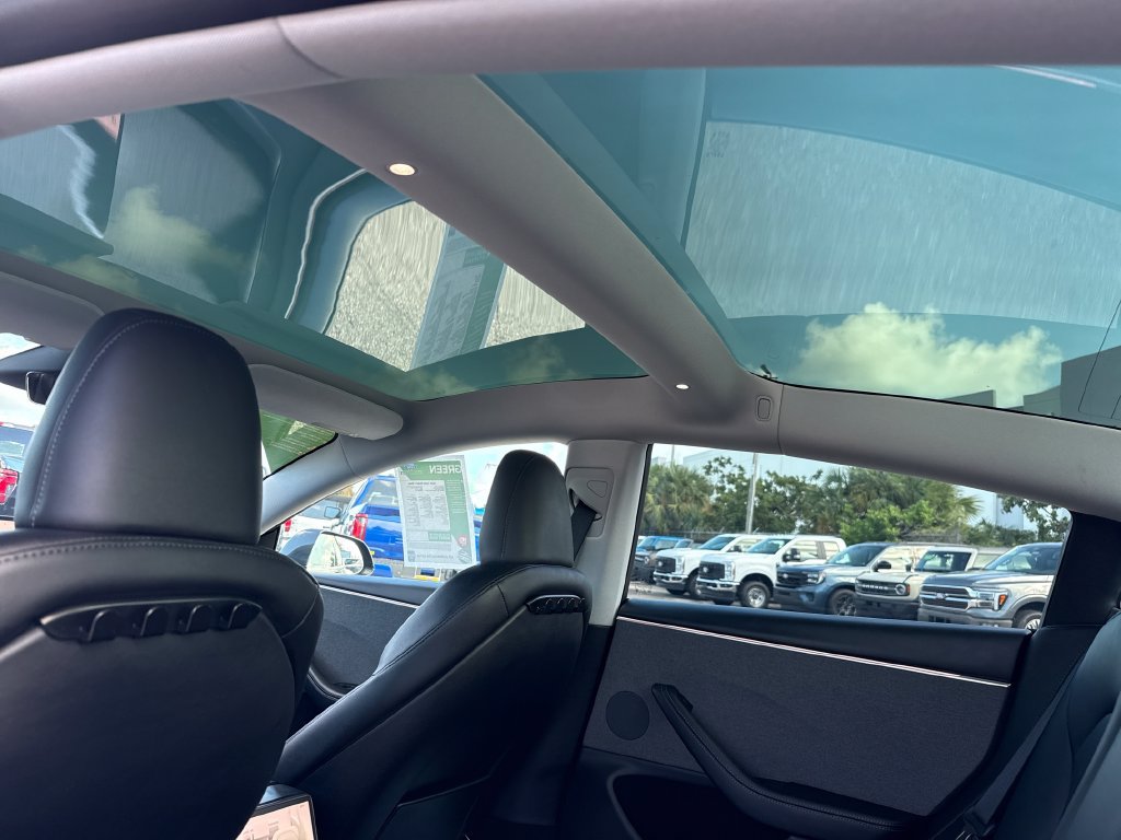 Used 2024 Tesla Model 3 Standard Range RWD image 7