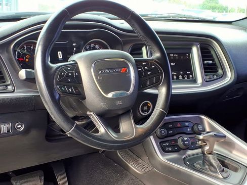 Used 2021 Dodge Challenger SXT image 11