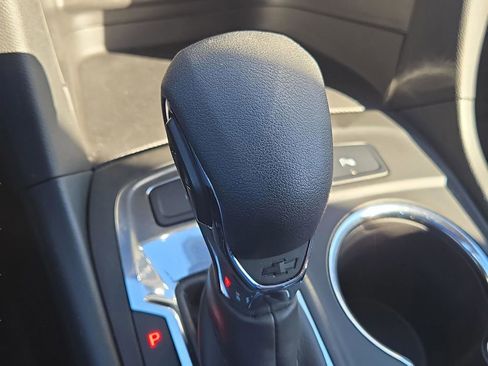 Used 2024 Chevrolet Equinox LT image 23