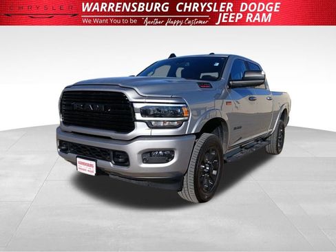 Used 2020 RAM 2500 Laramie w/ Night Edition image 9