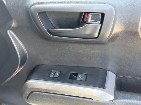 Used 2023 Toyota Tacoma SR5 w/ Technology Package AWD/4WD image 19