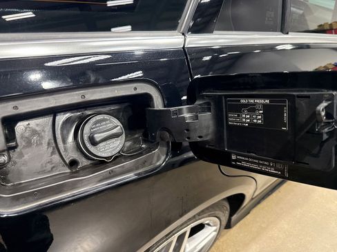 Used 2014 Mercedes-Benz E 350 4MATIC image 51