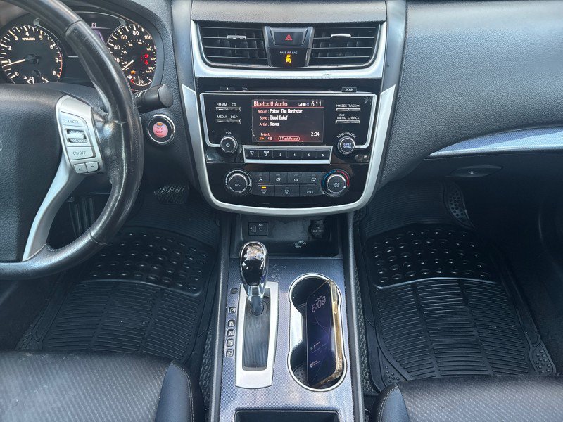 Used 2018 Nissan Altima 2.5 SR FWD image 16
