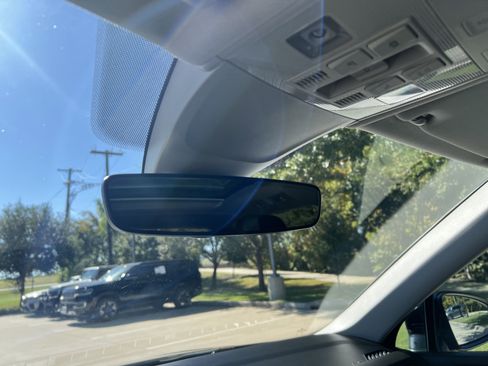 Certified 2023 Volkswagen Tiguan SE image 25