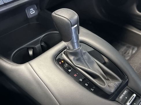 Used 2024 Honda HR-V LX image 21