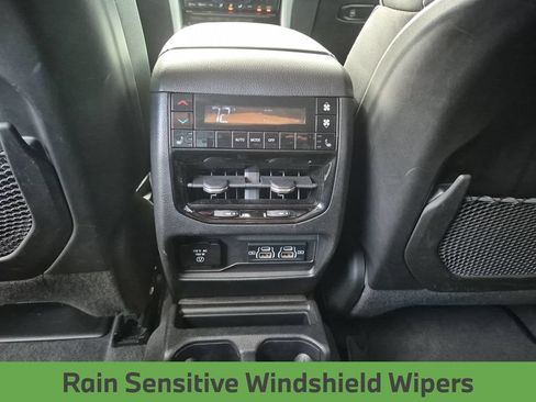 Used 2023 Jeep Grand Cherokee L Limited w/ Luxury Tech Group II RWD image 40