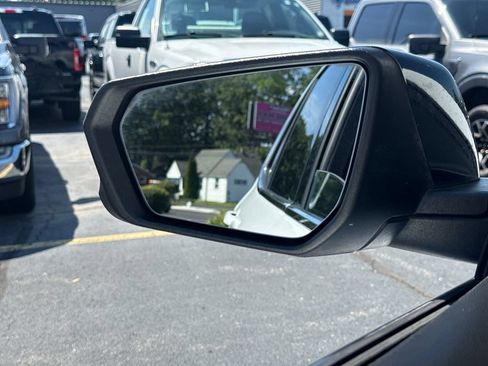 Used 2019 Chevrolet Equinox LT FWD image 44