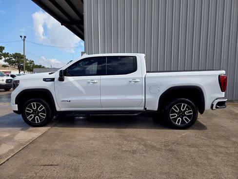 Used 2023 GMC Sierra 1500 AT4 w/ AT4 Premium Package AWD/4WD image 6