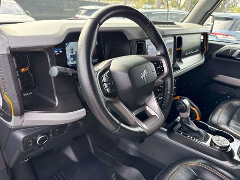 Used 2022 Ford Bronco Badlands image 24