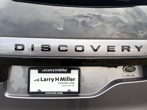 Used 2020 Land Rover Discovery HSE AWD/4WD image 25