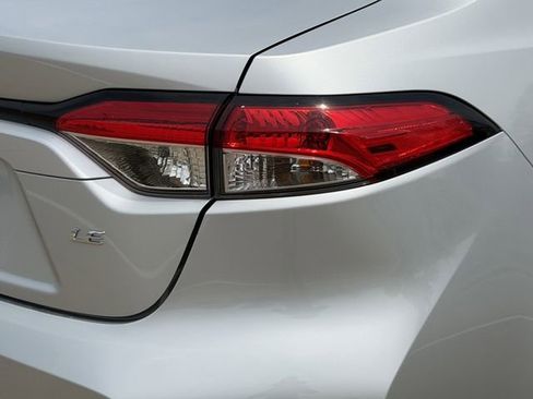 Used 2024 Toyota Corolla LE image 7