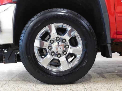 Used 2018 GMC Sierra 2500 SLE w/ HD SLE Preferred Plus Package AWD/4WD image 33