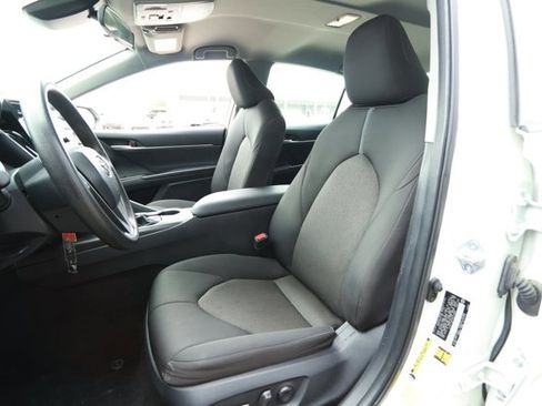 Used 2024 Toyota Camry LE image 23