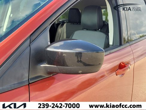 Used 2019 Ford Escape SE FWD image 8