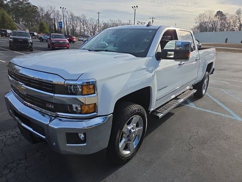 Used 2016 Chevrolet Silverado 2500 LTZ w/ Duramax Plus Package image 3