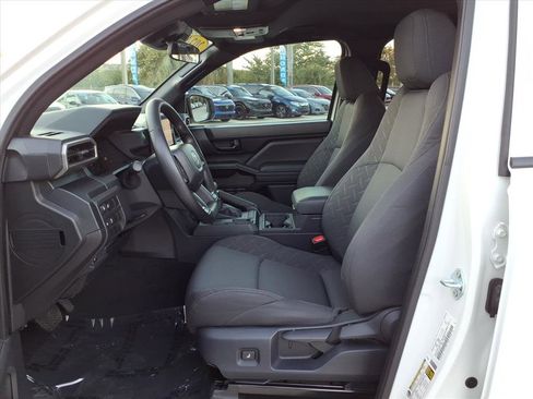 Used 2024 Toyota Tacoma SR image 17