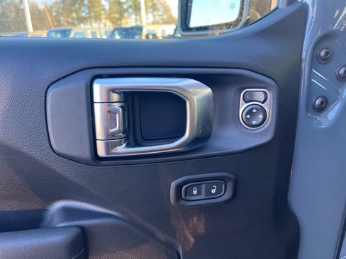 New 2026 Jeep Gladiator Sport image 20