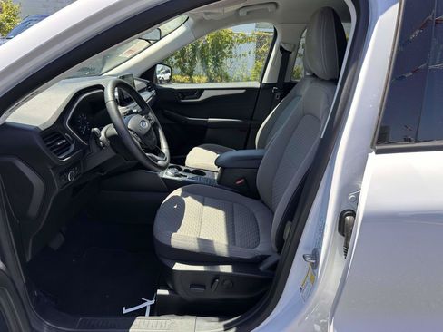 Used 2022 Ford Escape SE w/ SE Sport Appearance Package AWD/4WD image 12