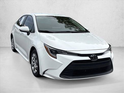 Certified 2024 Toyota Corolla LE FWD image 3