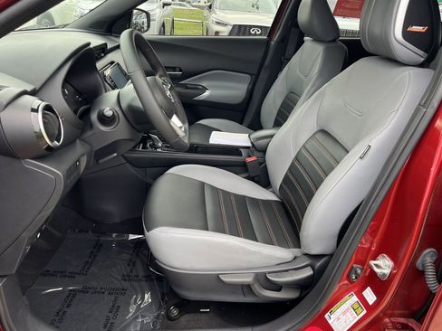 Used 2023 Nissan Kicks SR w/ SR Premium Package FWD image 20