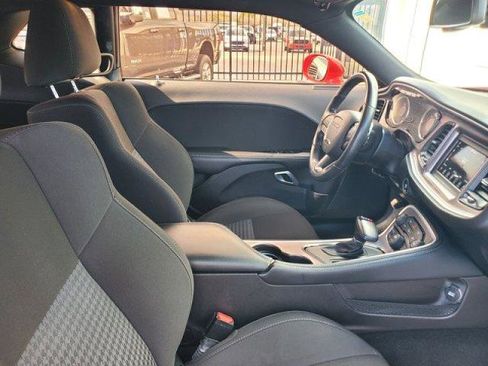 Used 2022 Dodge Challenger GT image 28