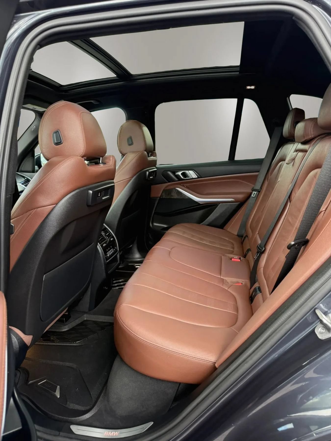 Used 2022 BMW X5 xDrive40i w/ Premium Package AWD/4WD image 20