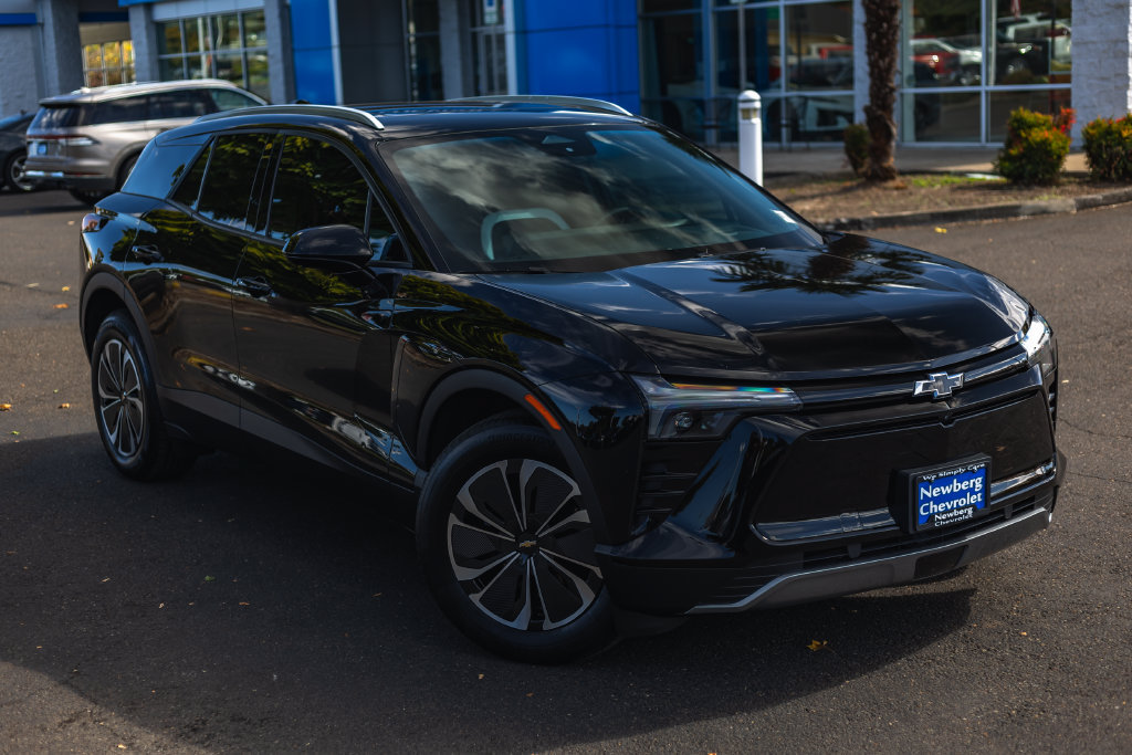 Used 2024 Chevrolet Blazer EV LT AWD/4WD image 2