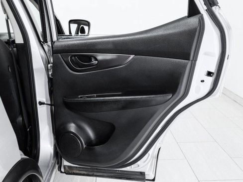 Used 2019 Nissan Rogue Sport S FWD image 41