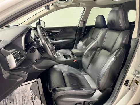 Used 2023 Subaru Outback Touring XT image 3