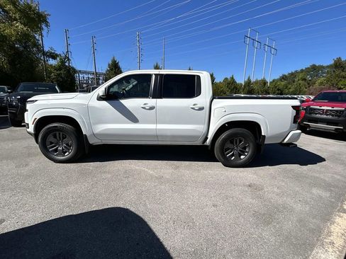 New 2026 Nissan Frontier SV w/ Tow Package AWD/4WD image 4