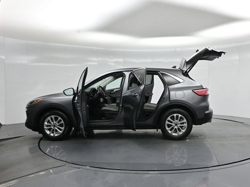 Used 2022 Ford Escape SE w/ Convenience Package FWD image 35