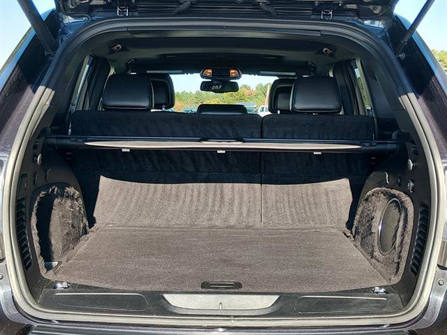 Used 2015 Jeep Grand Cherokee Altitude AWD/4WD image 11