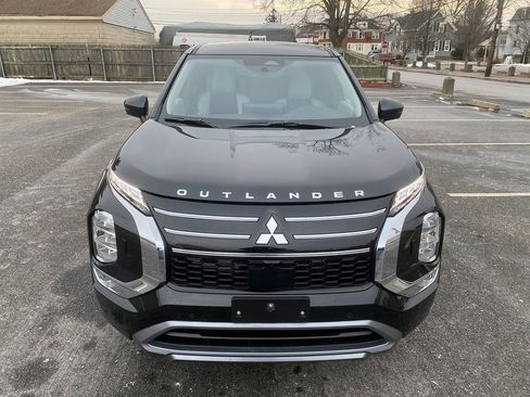 New 2026 Mitsubishi Outlander SE image 3