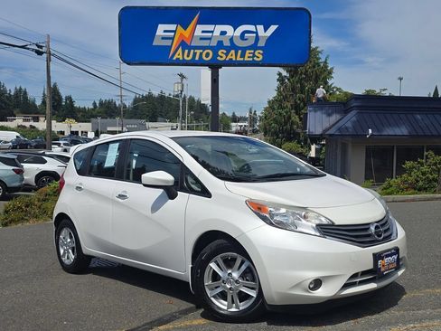 Used 2015 Nissan Versa Note SV w/ Sport Value Package FWD image 1