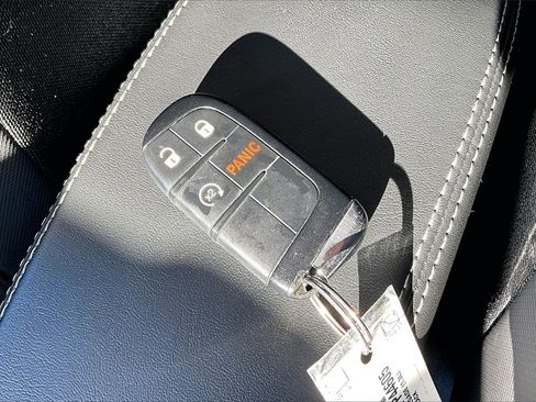 Certified 2023 Jeep Renegade Latitude w/ Sun/Sound Group image 12