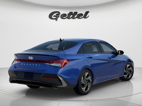 New 2026 Hyundai Elantra SEL Sport Premium FWD image 4