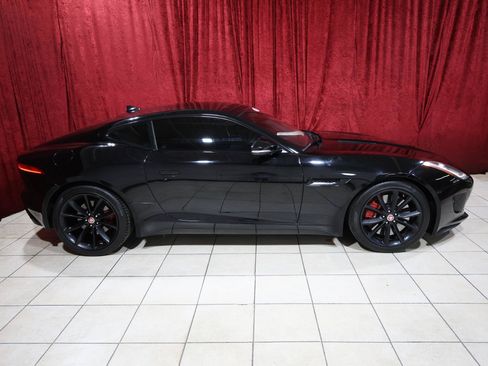 Used 2017 Jaguar F-TYPE S RWD image 8
