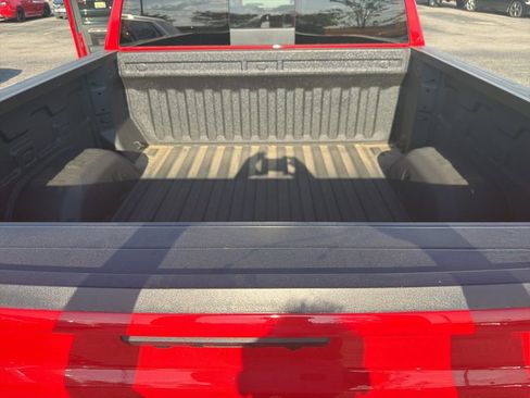 Used 2024 Chevrolet Silverado 1500 LT Trail Boss w/ Convenience Package II image 5