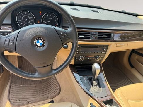 Used 2009 BMW 328i xDrive Sedan AWD/4WD image 10