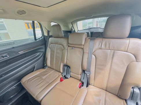 Used 2014 Lincoln MKT AWD w/ Equipment Group 201A image 19
